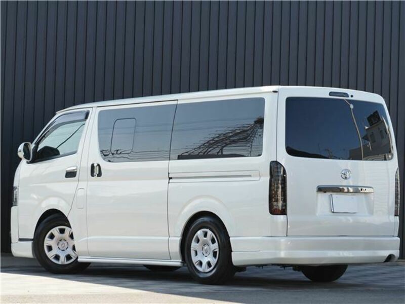 HIACE VAN-1