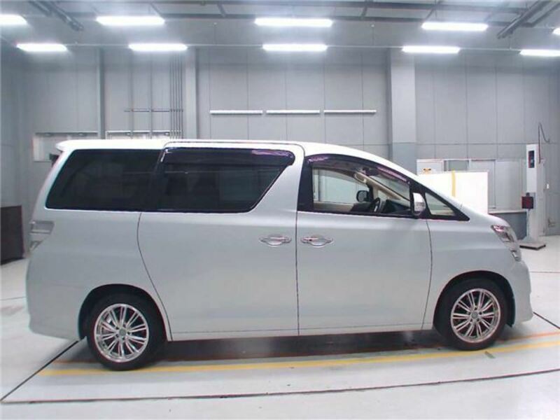 VELLFIRE-2