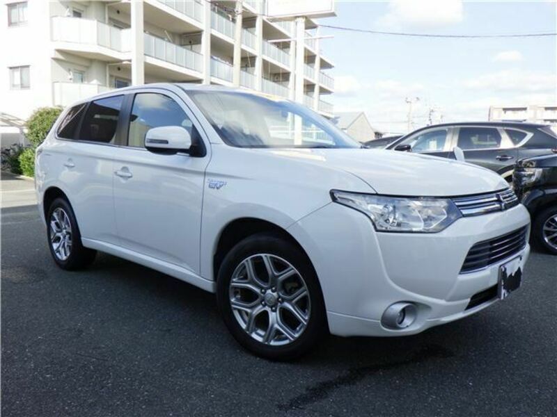 OUTLANDER PHEV-1