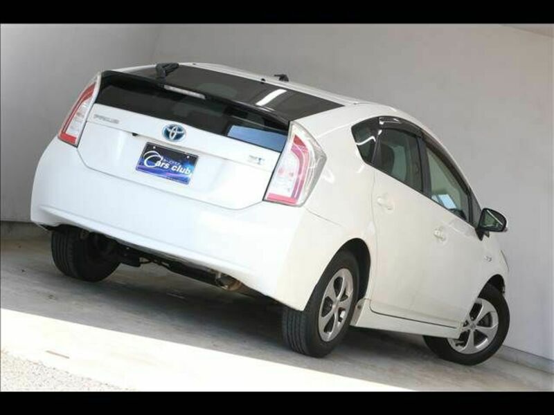 PRIUS-11