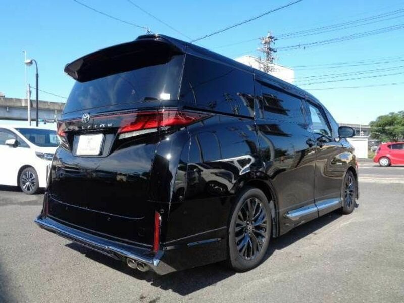 VELLFIRE-1