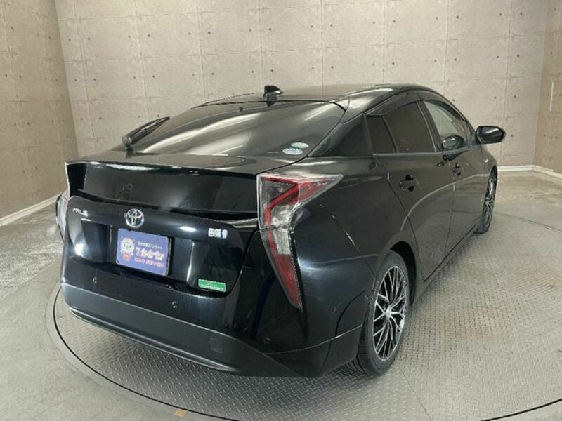 PRIUS-3