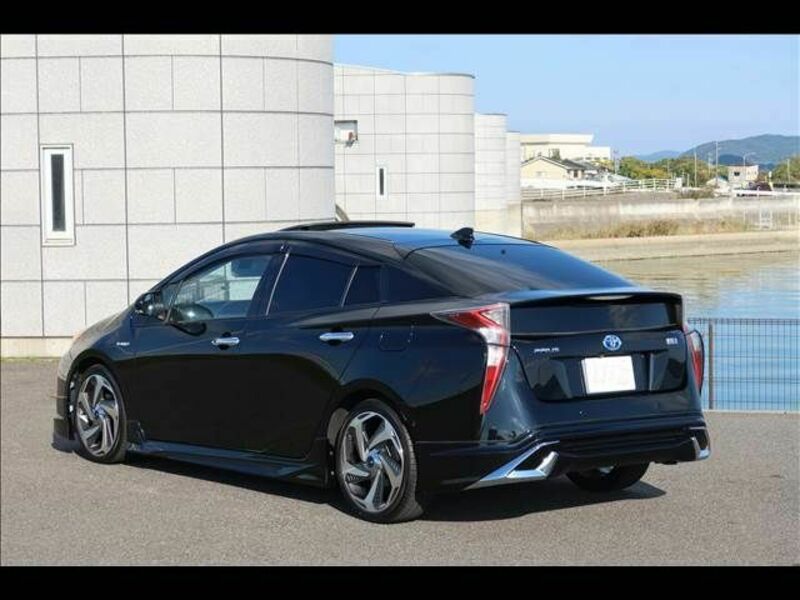 PRIUS-3