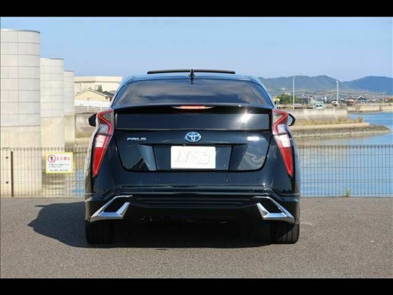 PRIUS-4