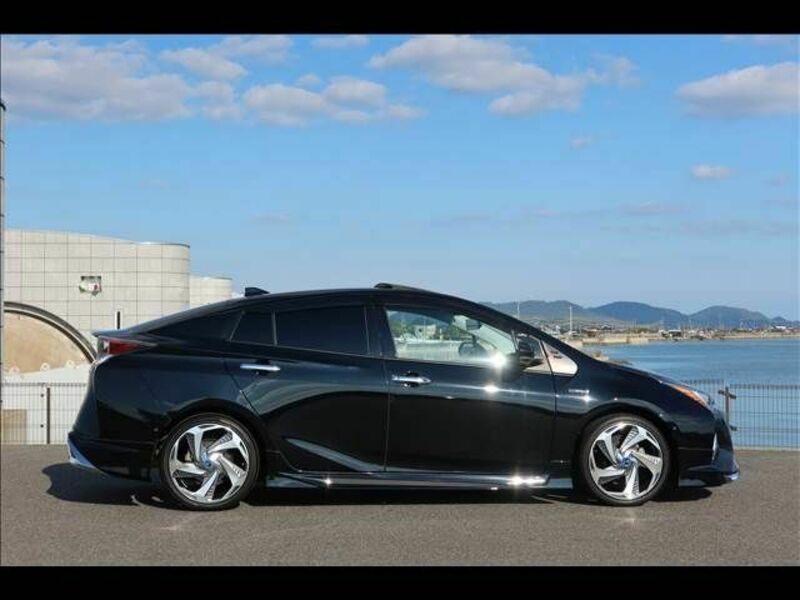 PRIUS-6