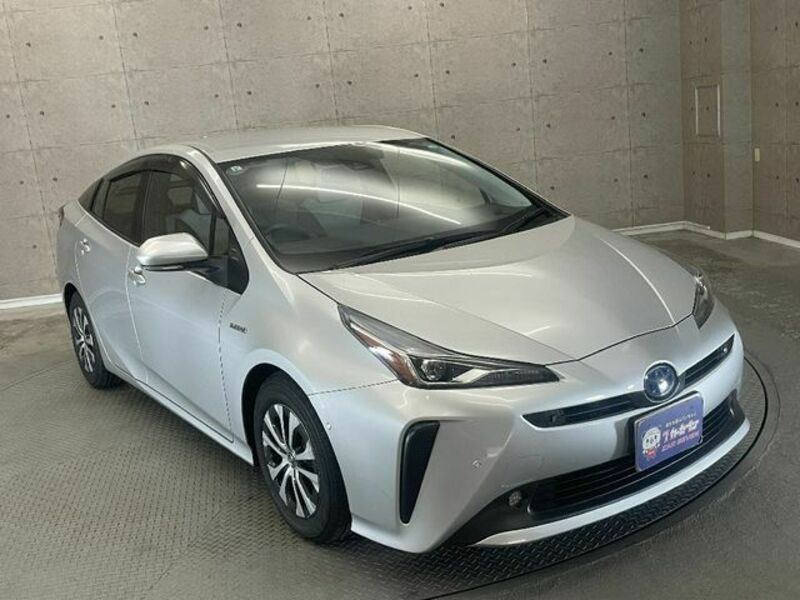 PRIUS-4