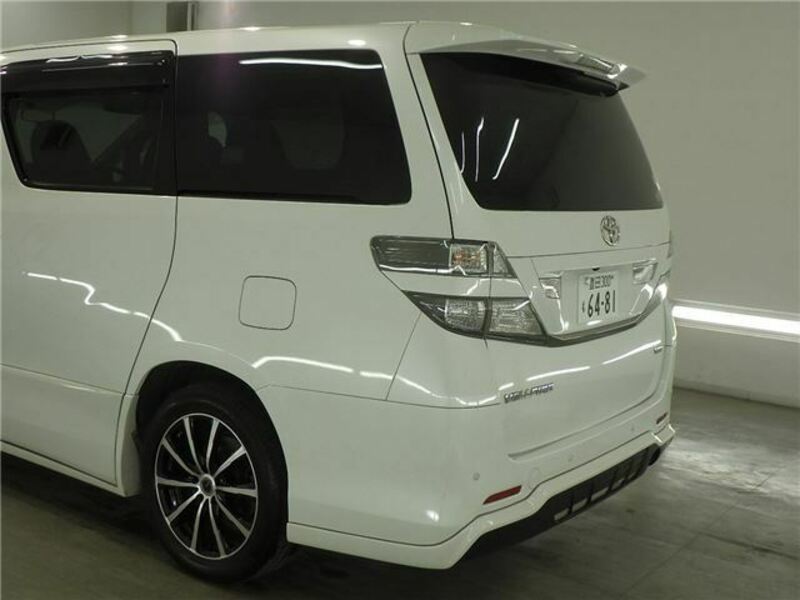 VELLFIRE-12