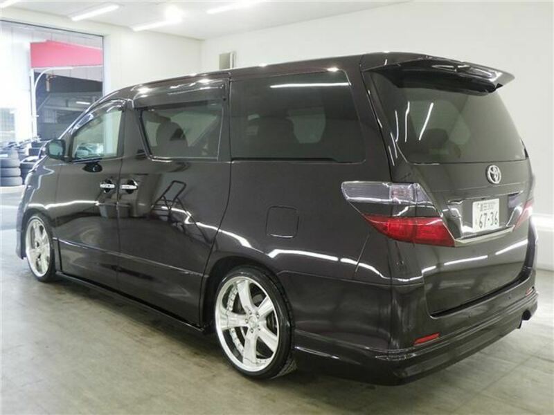 VELLFIRE-1