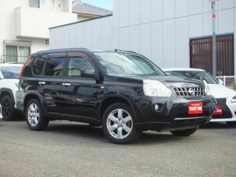 NISSAN　X-TRAIL