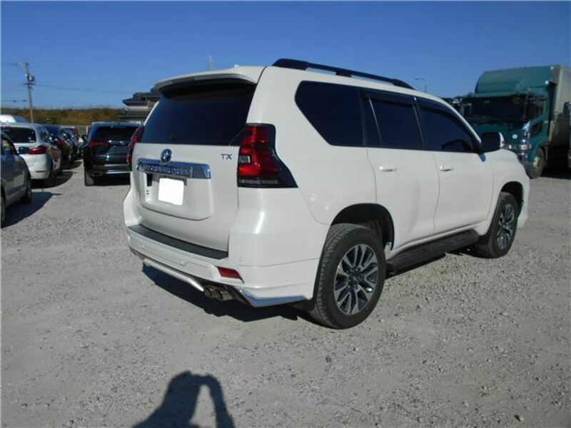 LAND CRUISER PRADO-4