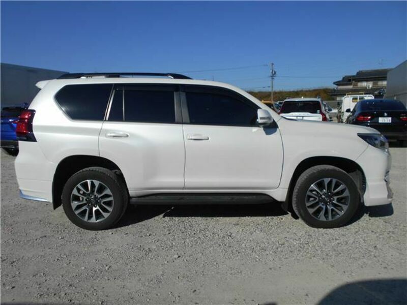 LAND CRUISER PRADO-7