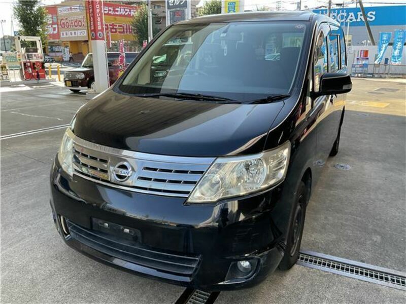 NISSAN　SERENA