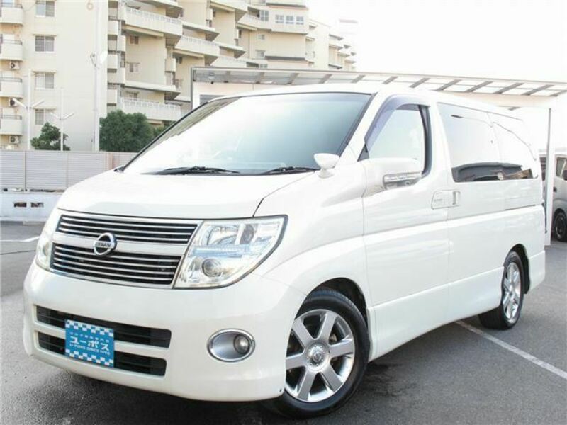 NISSAN　ELGRAND