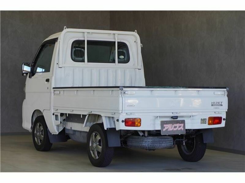 HIJET TRUCK-1