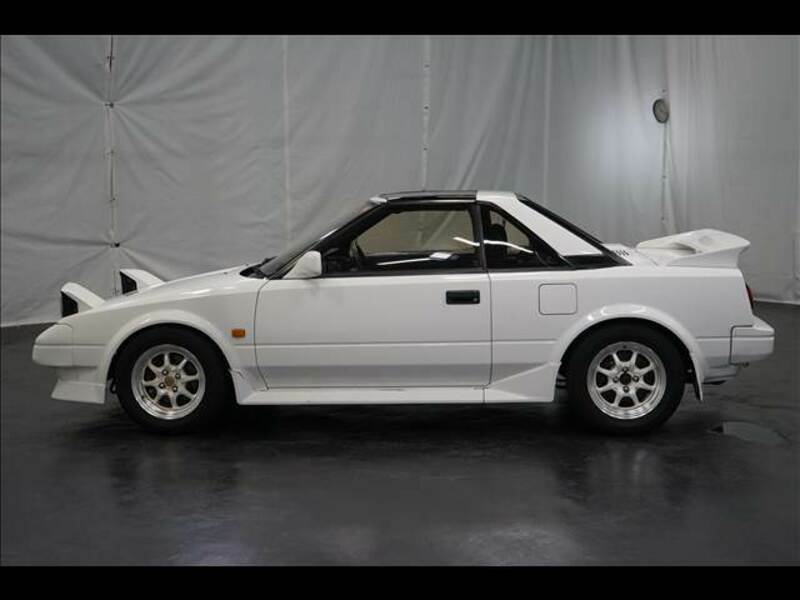 MR2