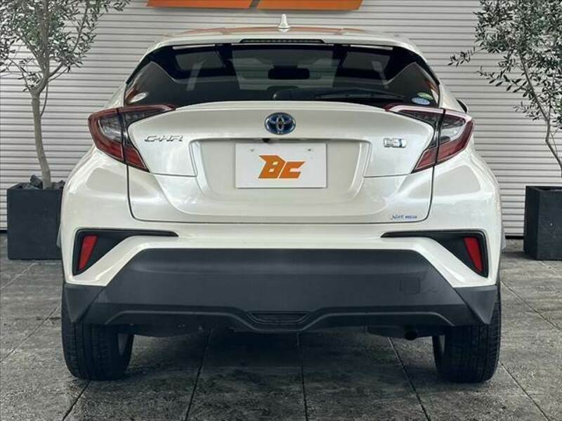 C-HR-10