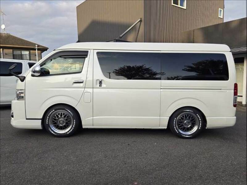 HIACE VAN-8