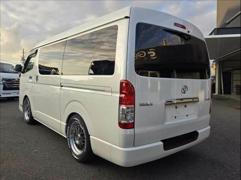 HIACE VAN-10