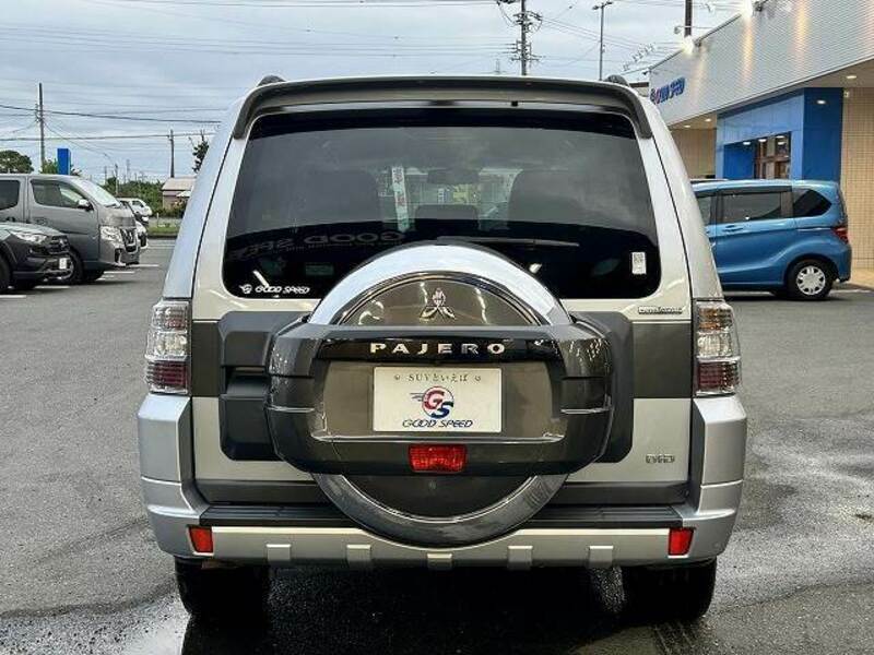 PAJERO-12