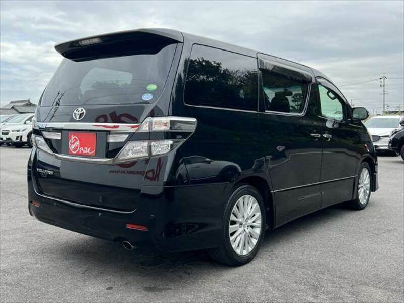 VELLFIRE-17