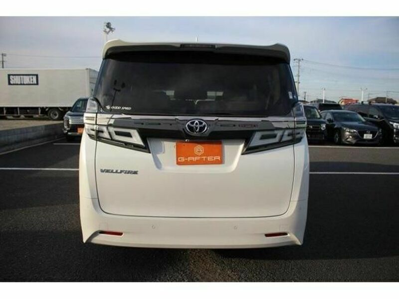 VELLFIRE-8