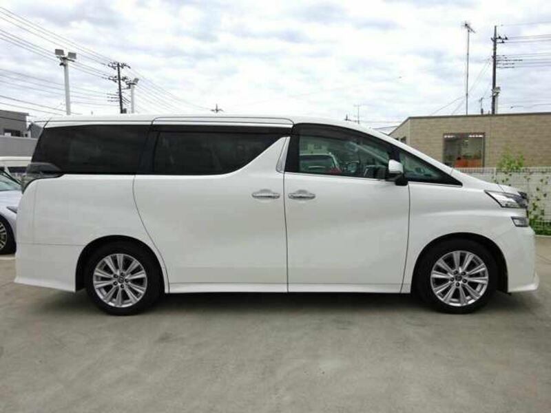 VELLFIRE-9