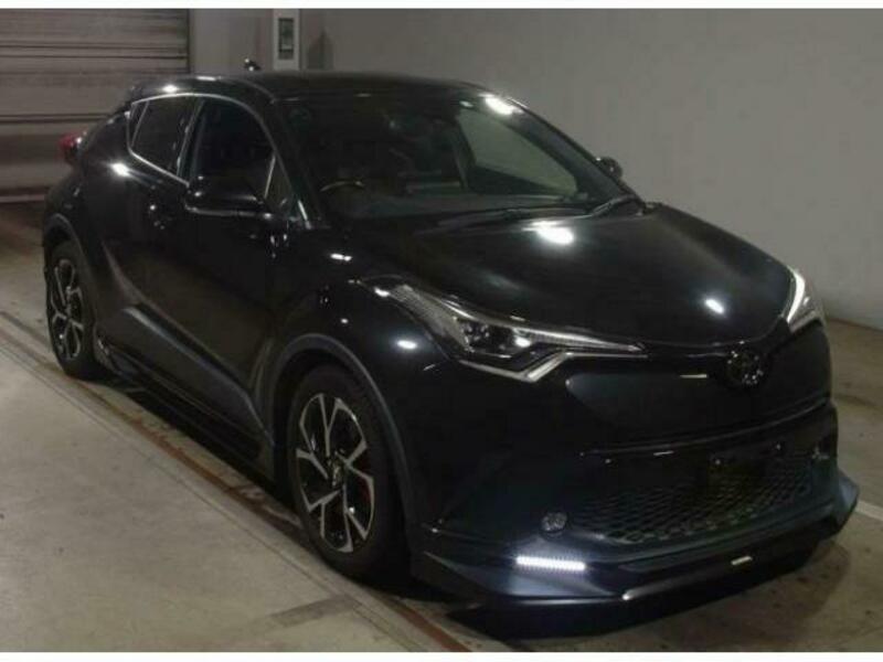 TOYOTA　C-HR