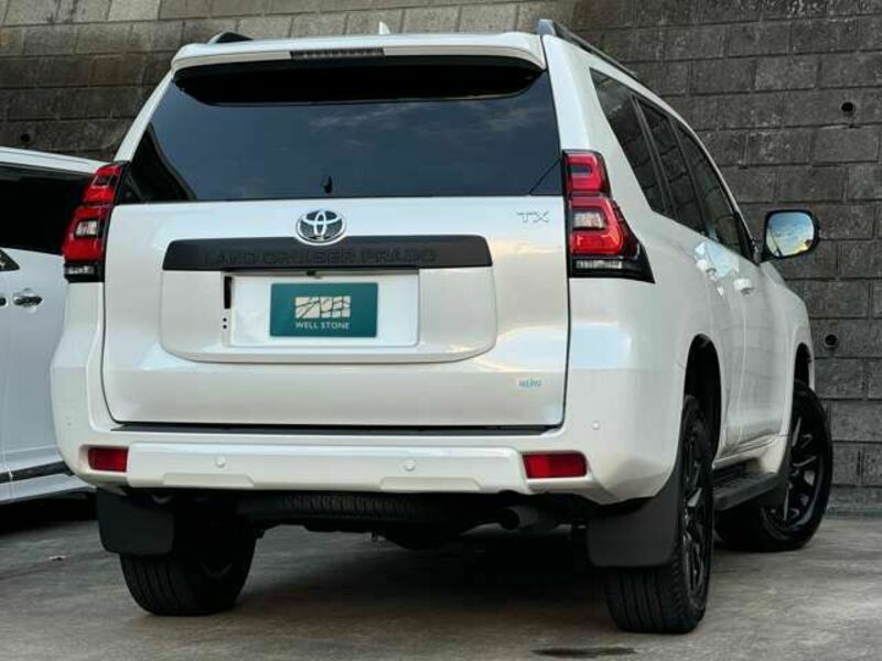 LAND CRUISER PRADO-1