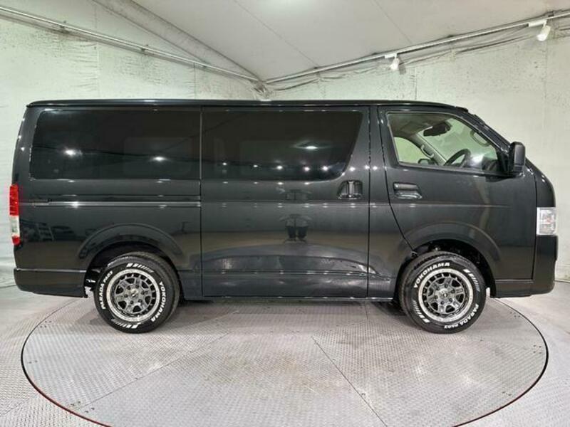 HIACE VAN-13