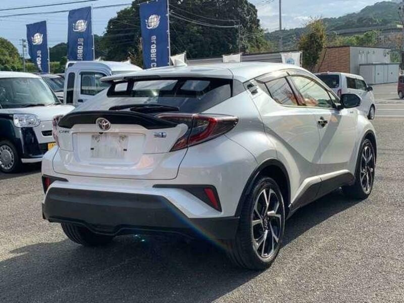 C-HR-7