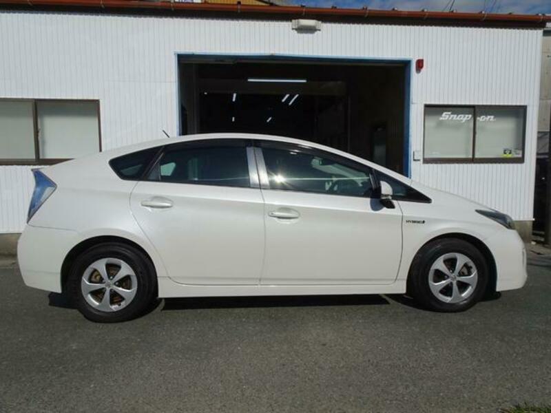 PRIUS-2