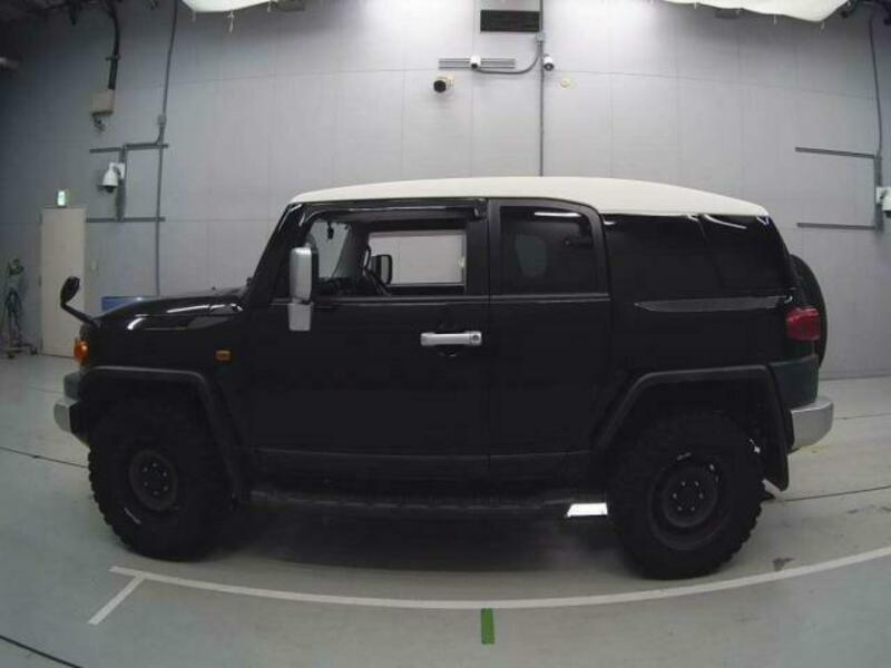 FJ CRUISER-10