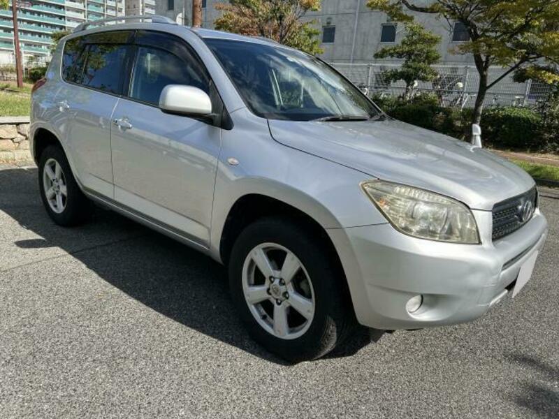 TOYOTA　RAV4