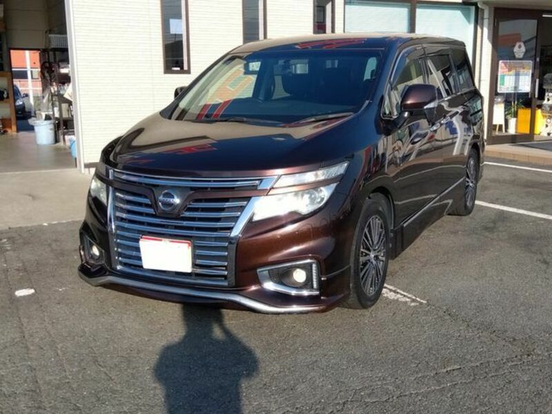 NISSAN　ELGRAND