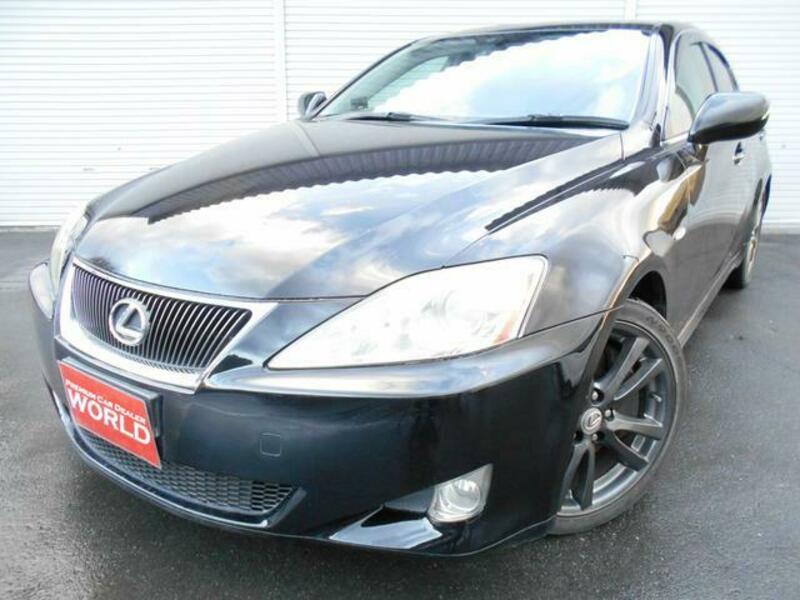 LEXUS　IS