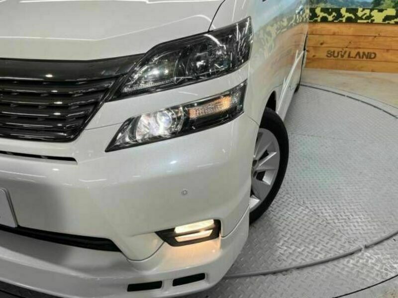 VELLFIRE-11