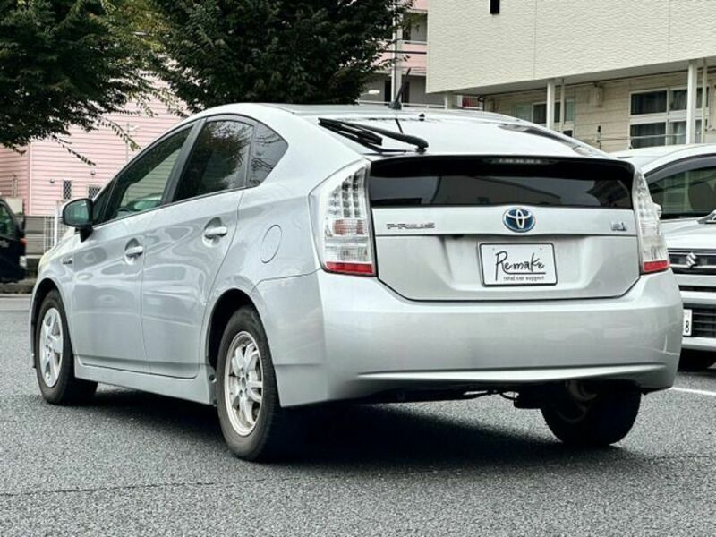 PRIUS-5