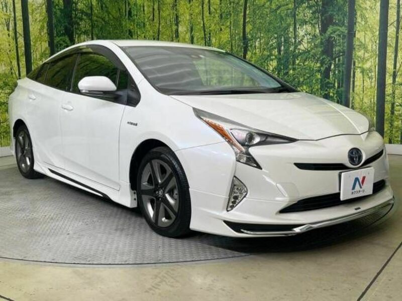 PRIUS-16