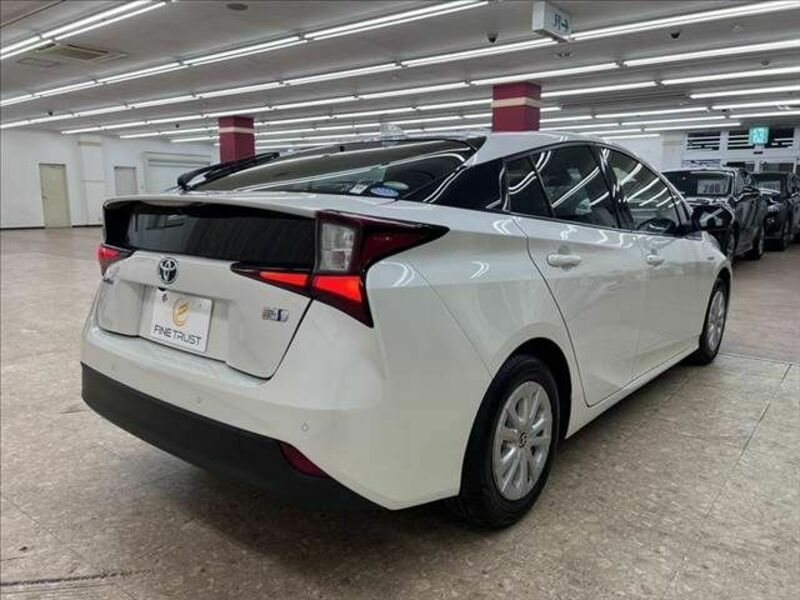 PRIUS-15