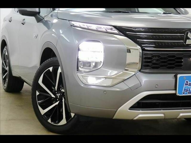 OUTLANDER PHEV-22