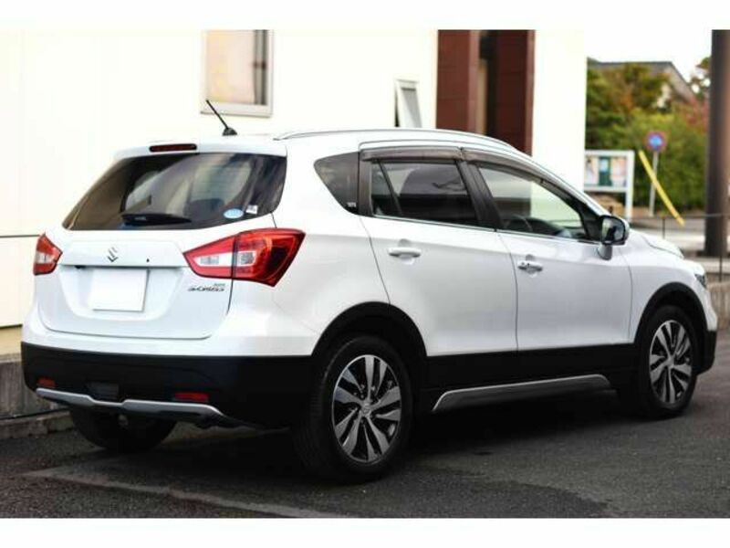 SX4 S-CROSS-8