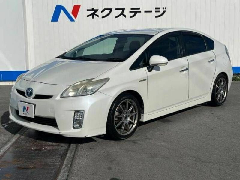 PRIUS-16