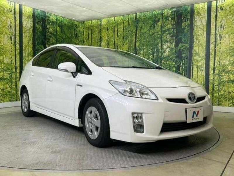 PRIUS-16