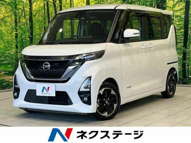 NISSAN　ROOX