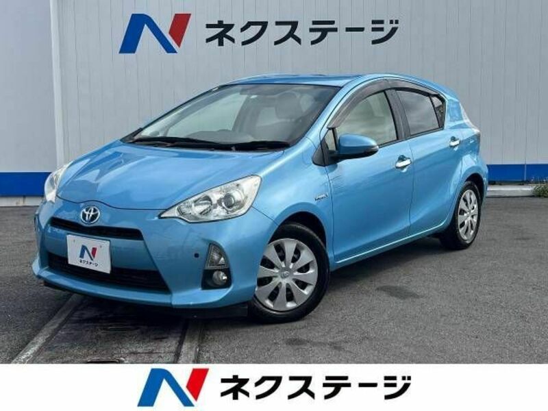 TOYOTA　AQUA