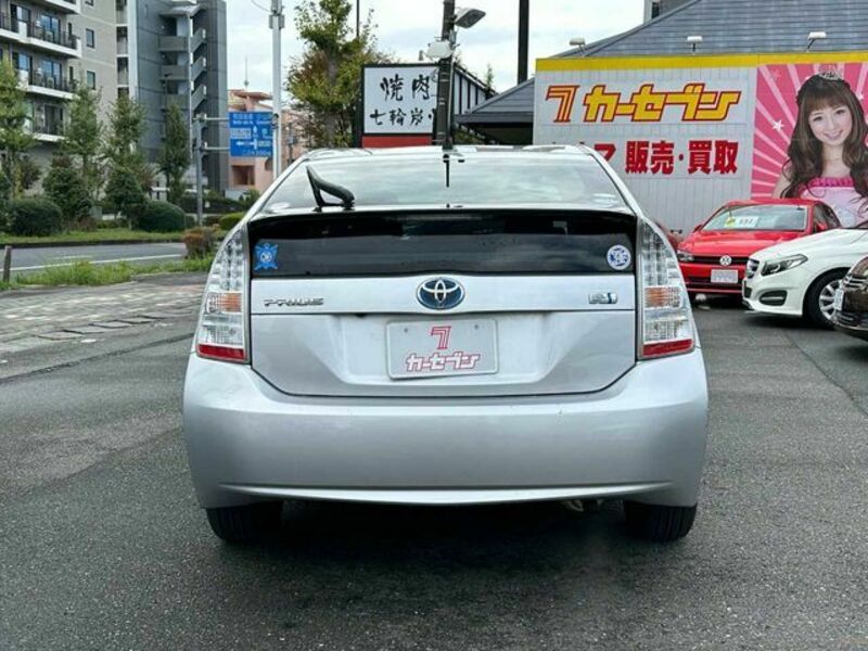 PRIUS-6