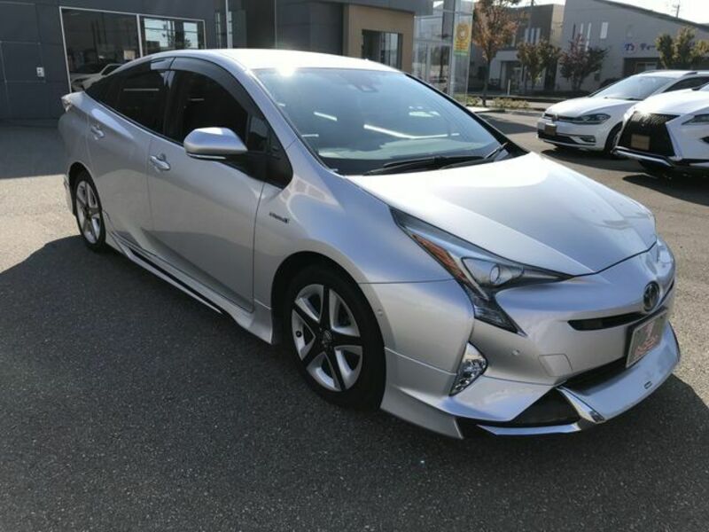 PRIUS-4