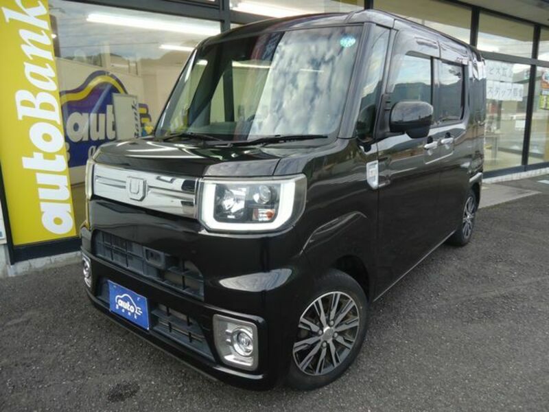 DAIHATSU WAKE