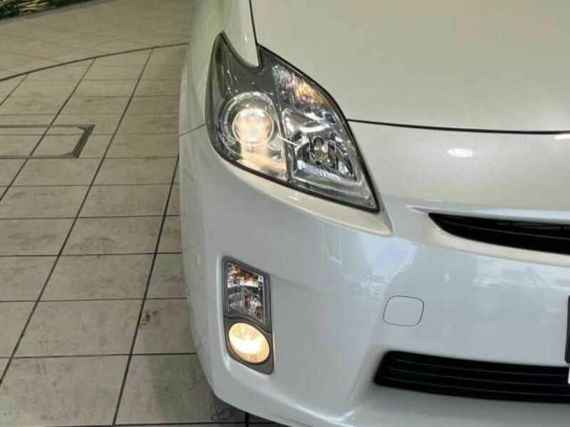 PRIUS-12