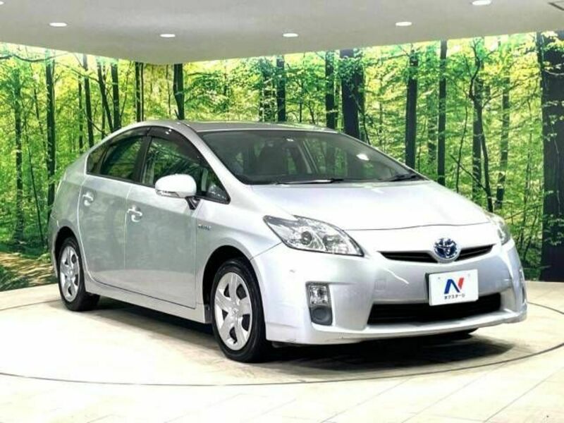 PRIUS-16